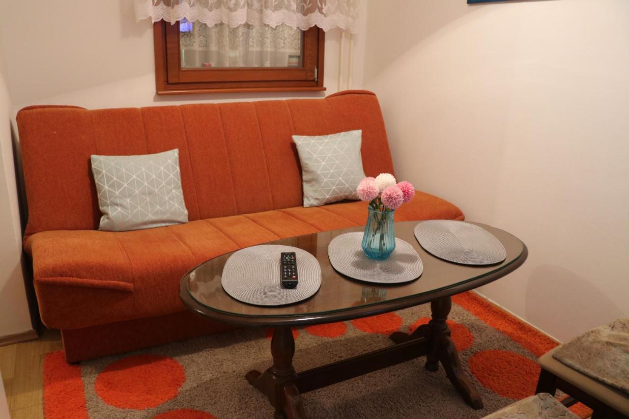 Apartman Una ทราฟนิค ภายนอก รูปภาพ