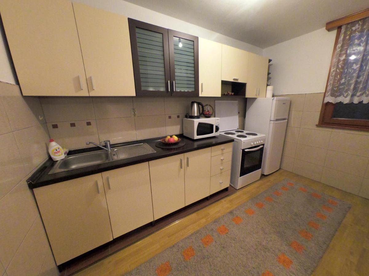 Apartman Una ทราฟนิค ภายนอก รูปภาพ